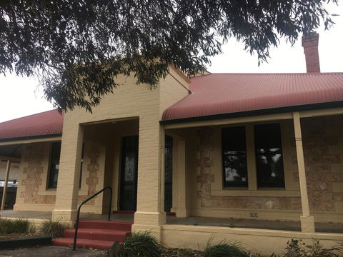 BELMONT 11 Bedroom Home In The Heart Of Victor Harbor - Hobart Tourism 1