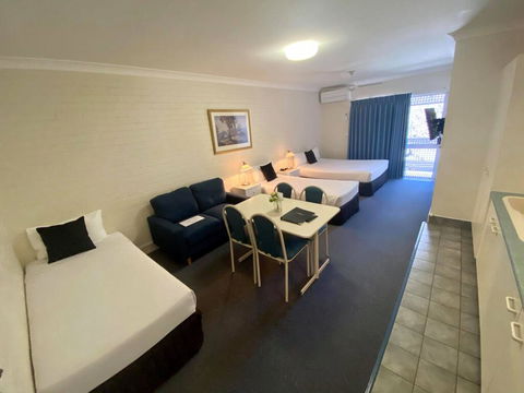 Benson Court Motel - Hobart Tourism 1