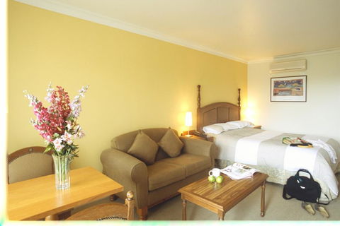 Best Western Plus The Tudor Box Hill - Hobart Tourism 2
