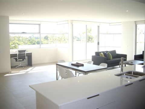 Best Western Plus The Tudor Box Hill - Hobart Tourism 1