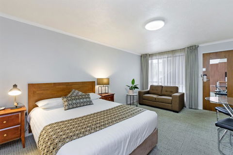Best Western Tudor Motor Inn - Hobart Tourism 1