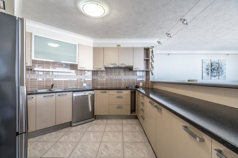 Biarritz Apartments - Hobart Tourism 2