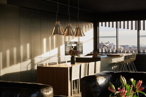Birdcage Penthouse Luxury Melbourne Ultra Modern Industrial Chic - Hobart Tourism 3