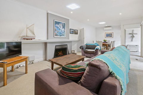 BIRDSONG - MORNINGTON - Hobart Tourism 2