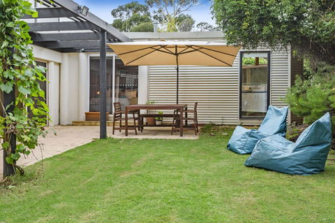 BIRDSONG - MORNINGTON - Hobart Tourism 1