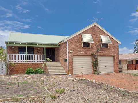 Birubi Beach House' 14 Campbell Avenue - Fantastic House And Close To The Surf Beach - Tourism TAS 0