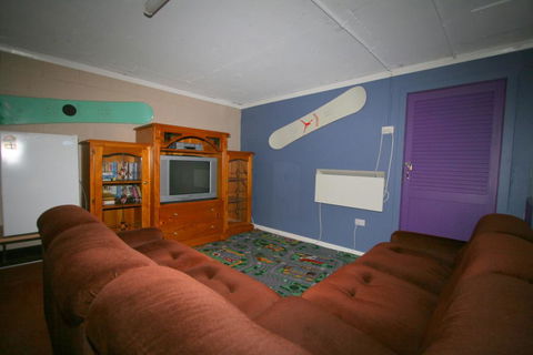 Blizzard Bunny Lodge - Hobart Tourism 3