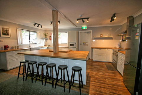Blizzard Bunny Lodge - Hobart Tourism 0