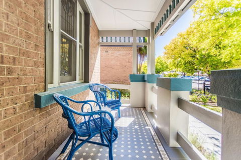 Blue Door Apartments Heritage Charm In CBD - Hobart Tourism 1