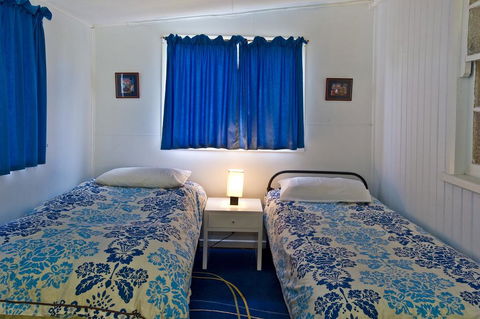 Blue River Shack - Hobart Tourism 1