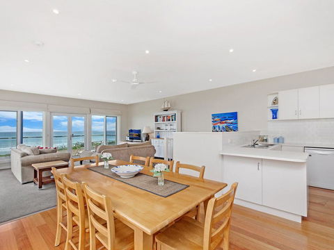 Blue Vista - Hobart Tourism 0