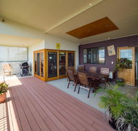 Blue Water Retreat - Upstairs - Hobart Tourism
