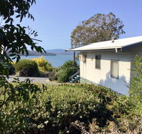 Blue Waters Holiday Cottages - Hobart Tourism