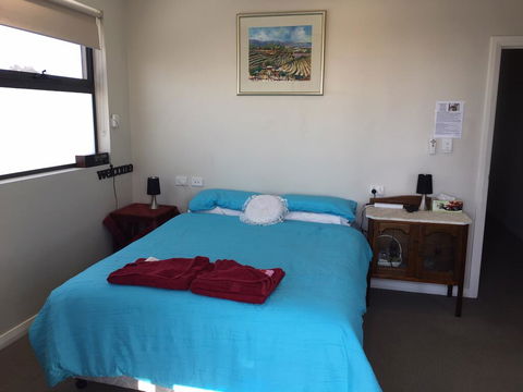 Blue Wren Retreat - Hobart Tourism 1
