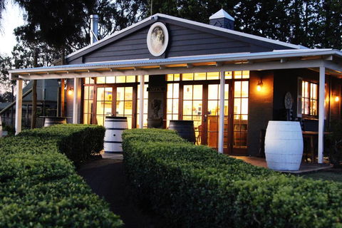 Blueberry Hill Vineyard Villa - Hobart Tourism 1