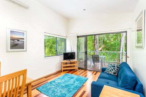 Bluewater 1 - Rainbow Shores, Amazing Location, Easy Walk To Beach, Pool, Aircon, Outdoor Spa - Hobart Tourism 1