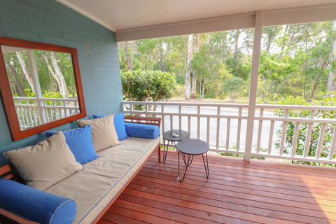 Bluewater Executive Villa In Raffertys Resort - Hobart Tourism 3