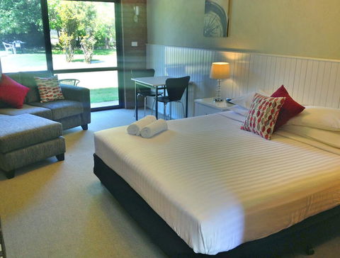 Bogong View Motor Inn - Tourism TAS 3