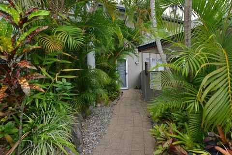 Boho Beach Apartment - Hobart Tourism 1