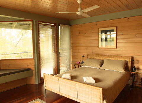 Bombah Point Eco Cottages - Hobart Tourism 3
