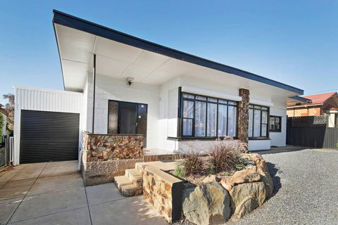 The Zebra - 4Bdrm Slps 8 2 Bathrm Wi-Fi - Hobart Tourism 0