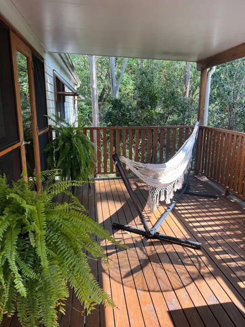 Wattle Bush Retreat - Hobart Tourism 3