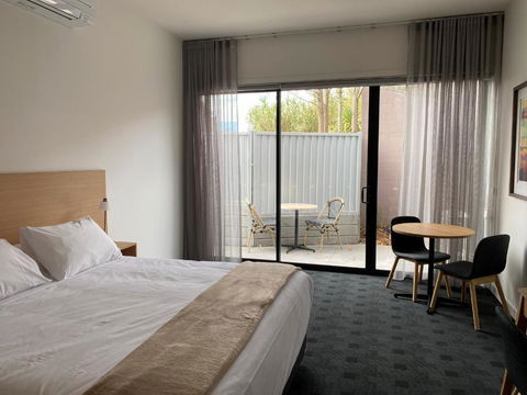 Whittlesea Motel - Hobart Tourism 0