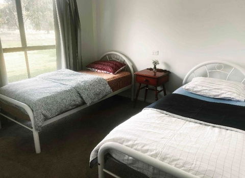 Wings Field - Relaxing Family Farm Stay - Tourism TAS 2