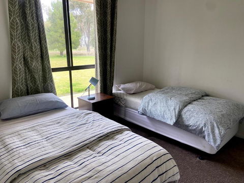 Wings Field - Relaxing Family Farm Stay - Tourism TAS 1