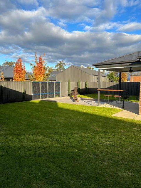 Wodonga House Huon Hill - Hobart Tourism 1