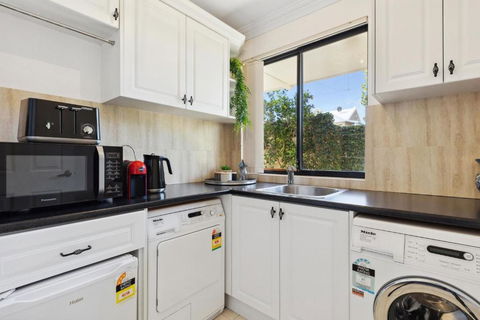 WOOD14 - River Suite - Hobart Tourism 2