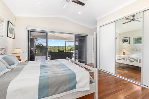 AVALON 5 STAR LUX 4 Bedroom Home Kingfisher Bay Fraser Island 8 GUEST - Tourism TAS 4