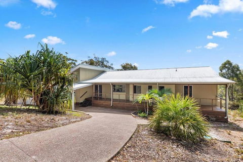 AVALON 5 STAR LUX 4 Bedroom Home Kingfisher Bay Fraser Island 8 GUEST - Tourism TAS 2