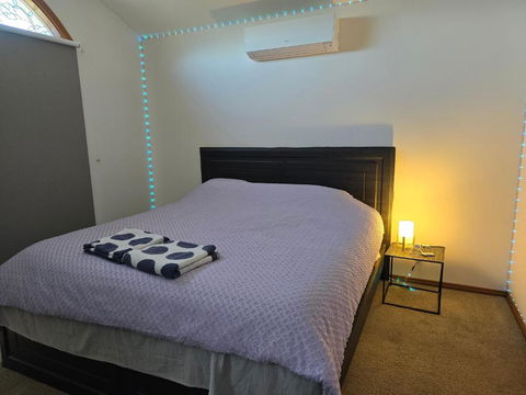 Family Retreat - Narre Warren - Hobart Tourism 4