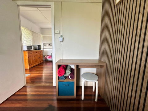 Zen Escape Guest House- Hidden Little Gem, Funky Corner, Boutique Granny Flat - Tourism TAS 1