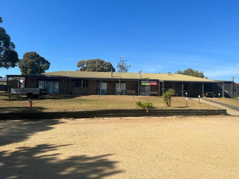 House In The Bush - Hobart Tourism 0