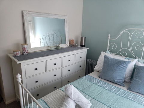 Tingalpa Townhouse Treat - Hobart Tourism 1