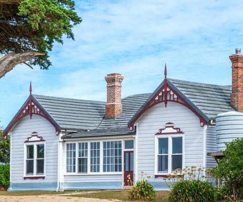 Yambaco0na House - Hobart Tourism 0