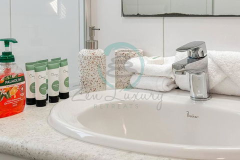 ZEN Nightcliff Foreshore 2-BR Cozy & Quiet Getaway - Tourism TAS 1