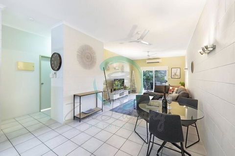 ZEN Westralia: 2-BR Cozy Inner-City Apt Near Shops - Tourism TAS 3