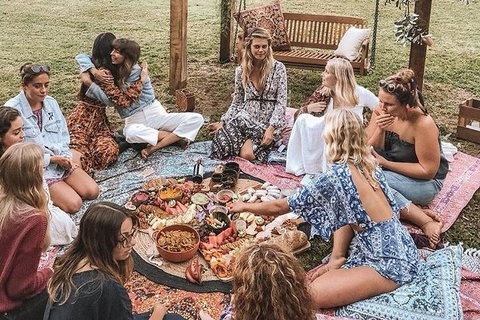 A Picnic In Byron Bay - Hobart Tourism 4