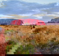Uluru Ayers Rock Sunset with Outback Barbecue Dinner and Star Tour - Tourism TAS