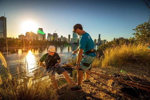 Abseiling The Kangaroo Point Cliffs In Brisbane - Tourism TAS 0