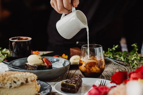 Adelaide Hills Food, Wine, Cheese, & Chocolate - Private Day Tour - Tourism TAS 5
