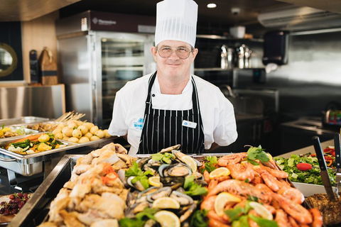 Dinner Buffet Cruise On The Gold Coast - Hobart Tourism 4