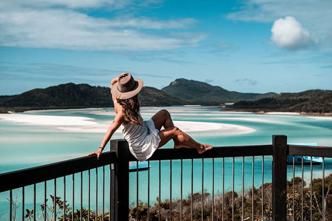 2 Night Whitsunday Islands Cruise On New Horizon From Airlie Beach - Tourism TAS 1