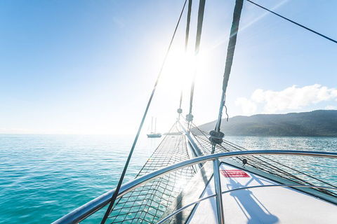 2 Night Whitsunday Islands Cruise On New Horizon From Airlie Beach - Tourism TAS 2