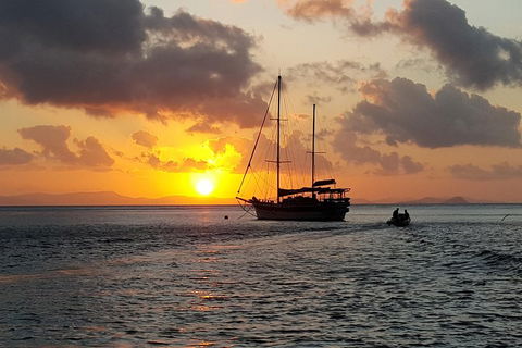 2-Day Whitsundays Sailing Adventure: SV Whitehaven - Hobart Tourism 4