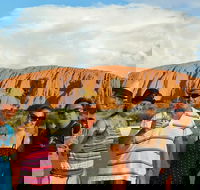 Ayers Rock Day Trip from Alice Springs Including Uluru Kata Tjuta and Sunset BBQ Dinner - Tourism TAS