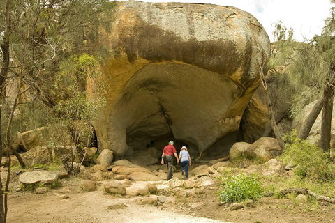2-Day Wave Rock, York, Wildflowers & Aboriginal Experience - Hobart Tourism 3